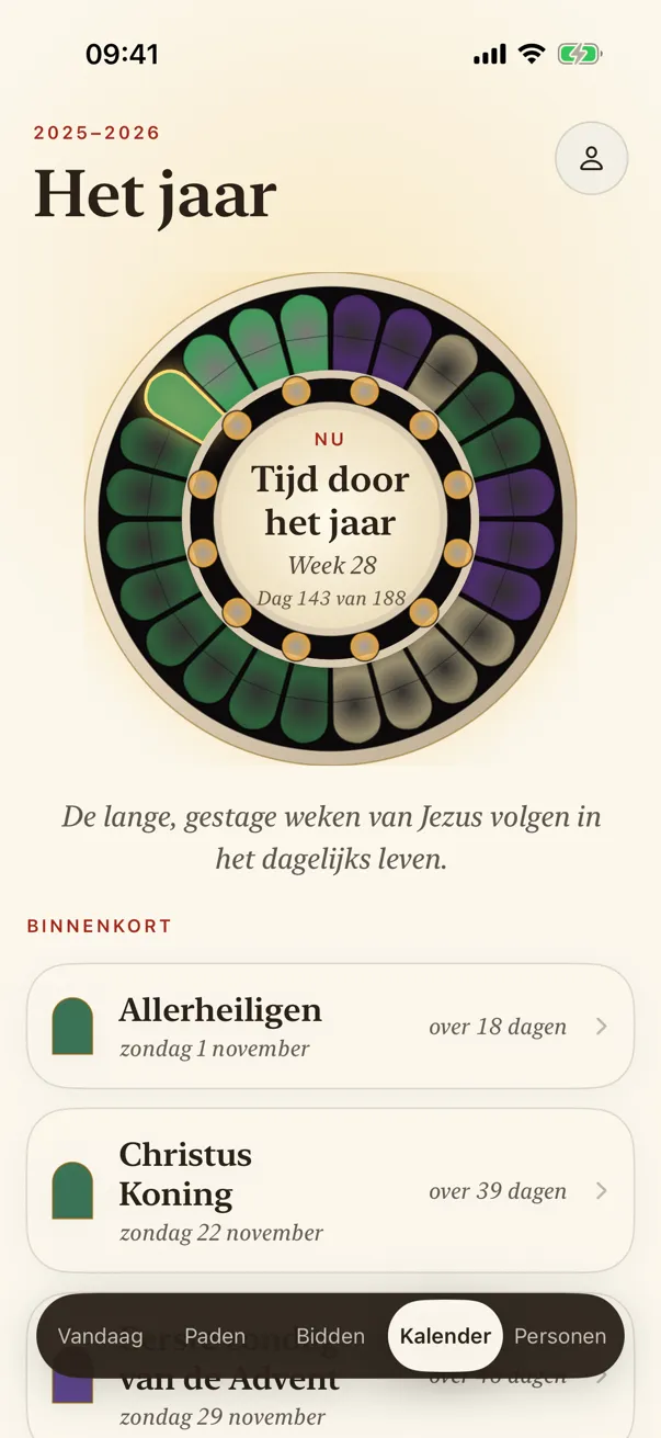 De Kalender: het jaar als een roosvenster in de kleuren van de tijden, en de dagen die je onthoudt.